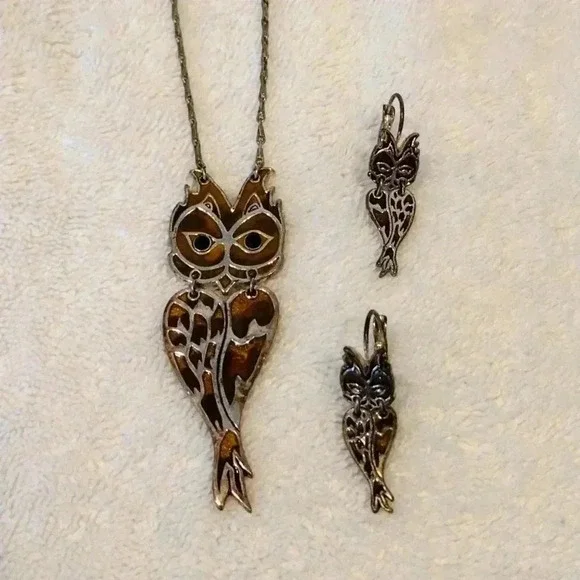 Silver Owl Necklace and Earrings set - Picture 1 of 4